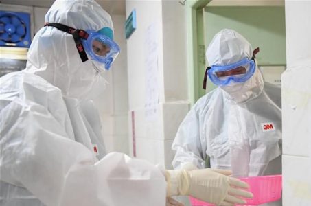 فريق طبي صيني