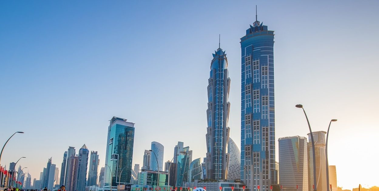 طيران الامارات واقامة مجانية للمسافرين