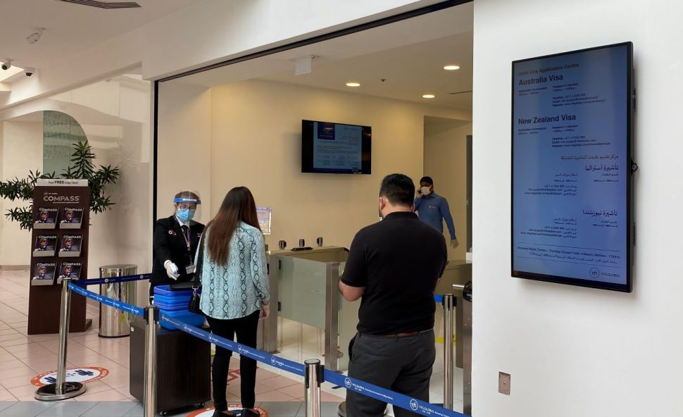 بدء الحصول على تأشيرات في الامارات