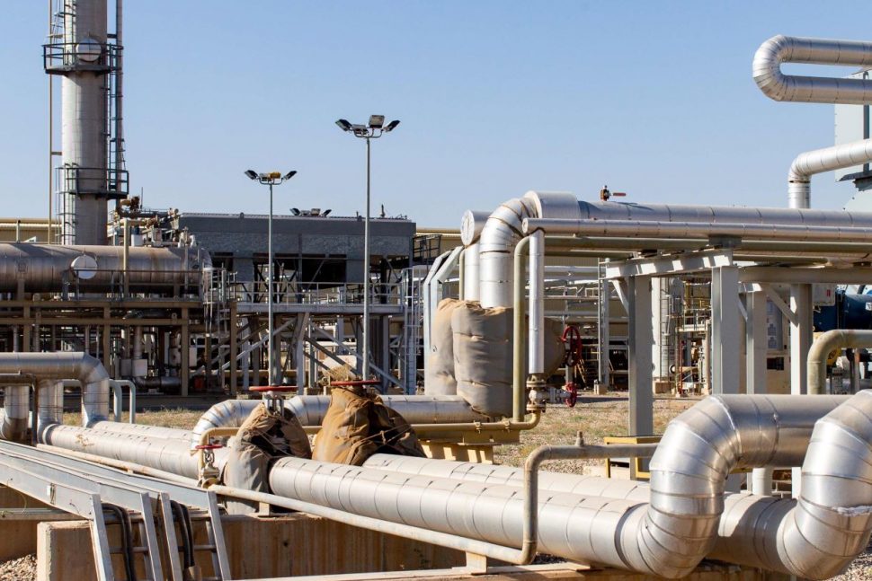 حقل خور مور