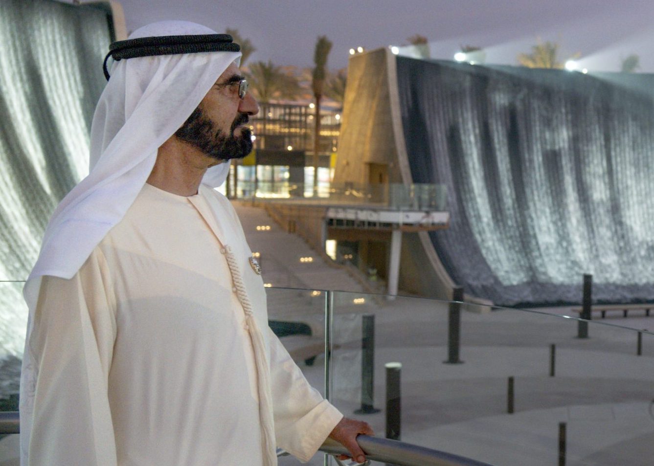 الشيخ محمد بن راشد آل مكتوم يتفقد اكسبو دبي