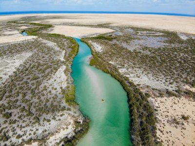 تفاهمات مالية لتوفير الطاقة المتجددة