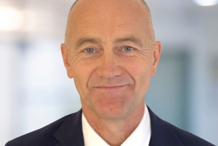 سيمون ستورسون - الامارات العالمية للألمنيوم