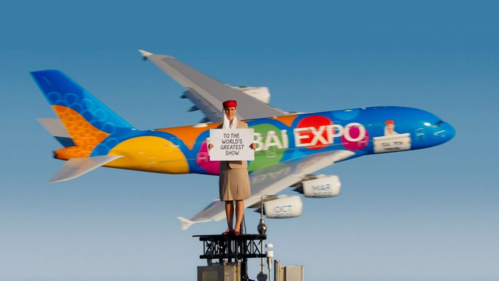 اعلان جديد لطيران الإمارات على قمة برج خليفة