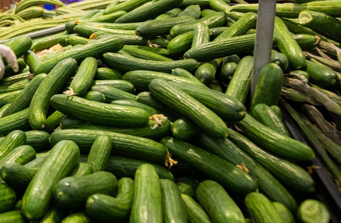 القابضة تستحوذ على حصة أغلبية في يوني فروتي