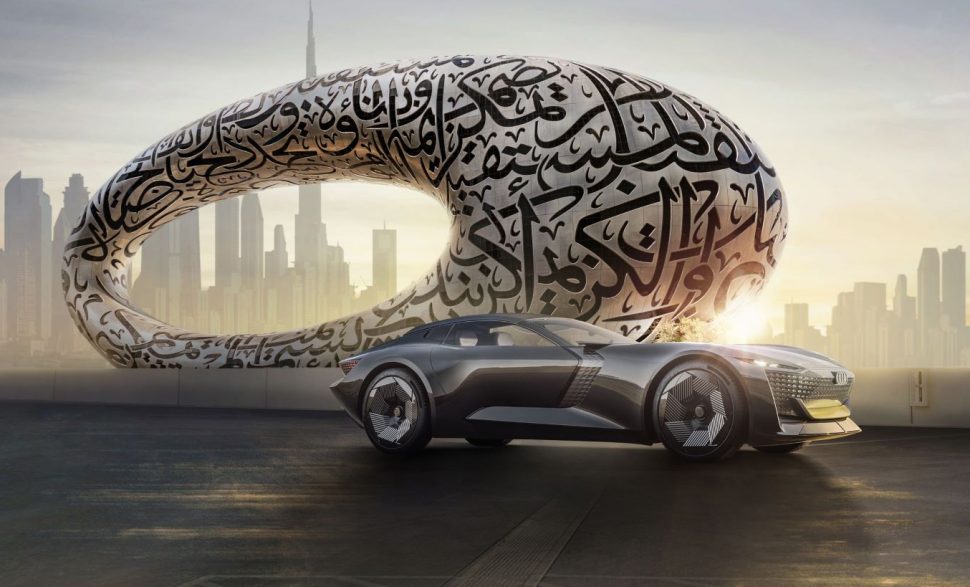 أودي تعرض سيارة skysphere في متحف المستقبل