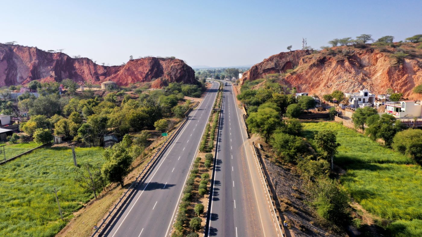 مبادلة مستثمراً رئيسياً في صندوق لاستثمار في طرق الهند