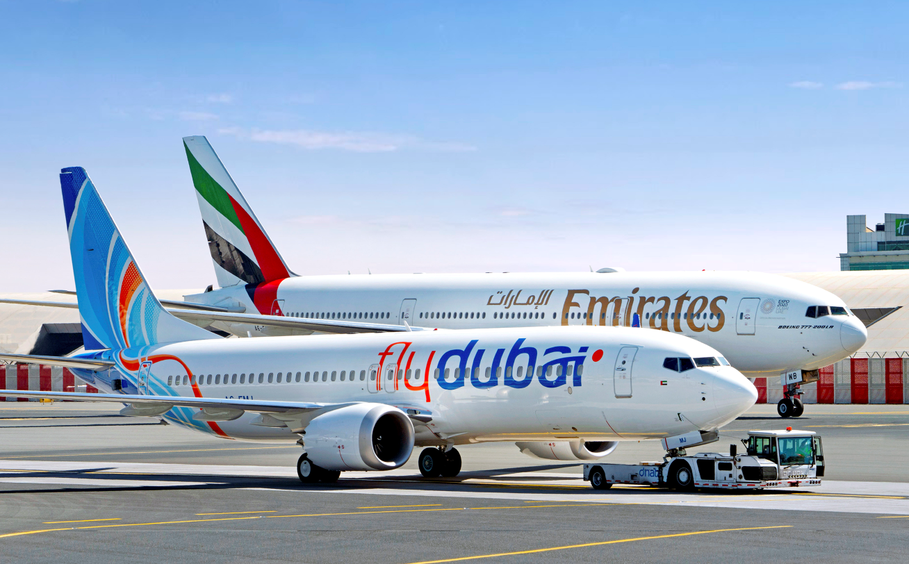 فلاي دبي الى بيزا