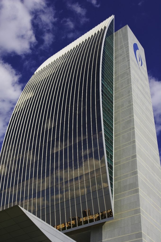 بنك الامارات دبي الوطني