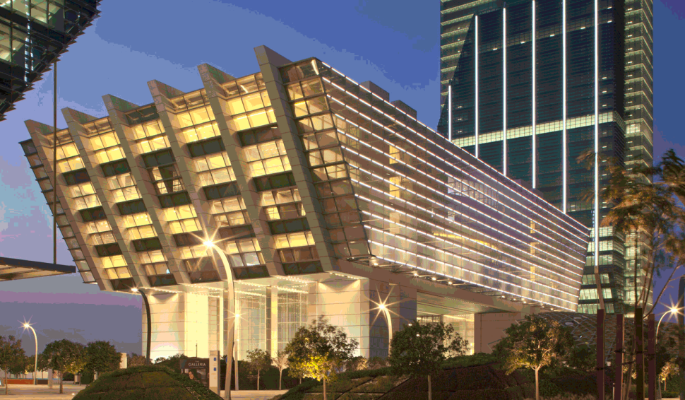 مركز أبوظبي العالمي يخفض رسوم الشركات