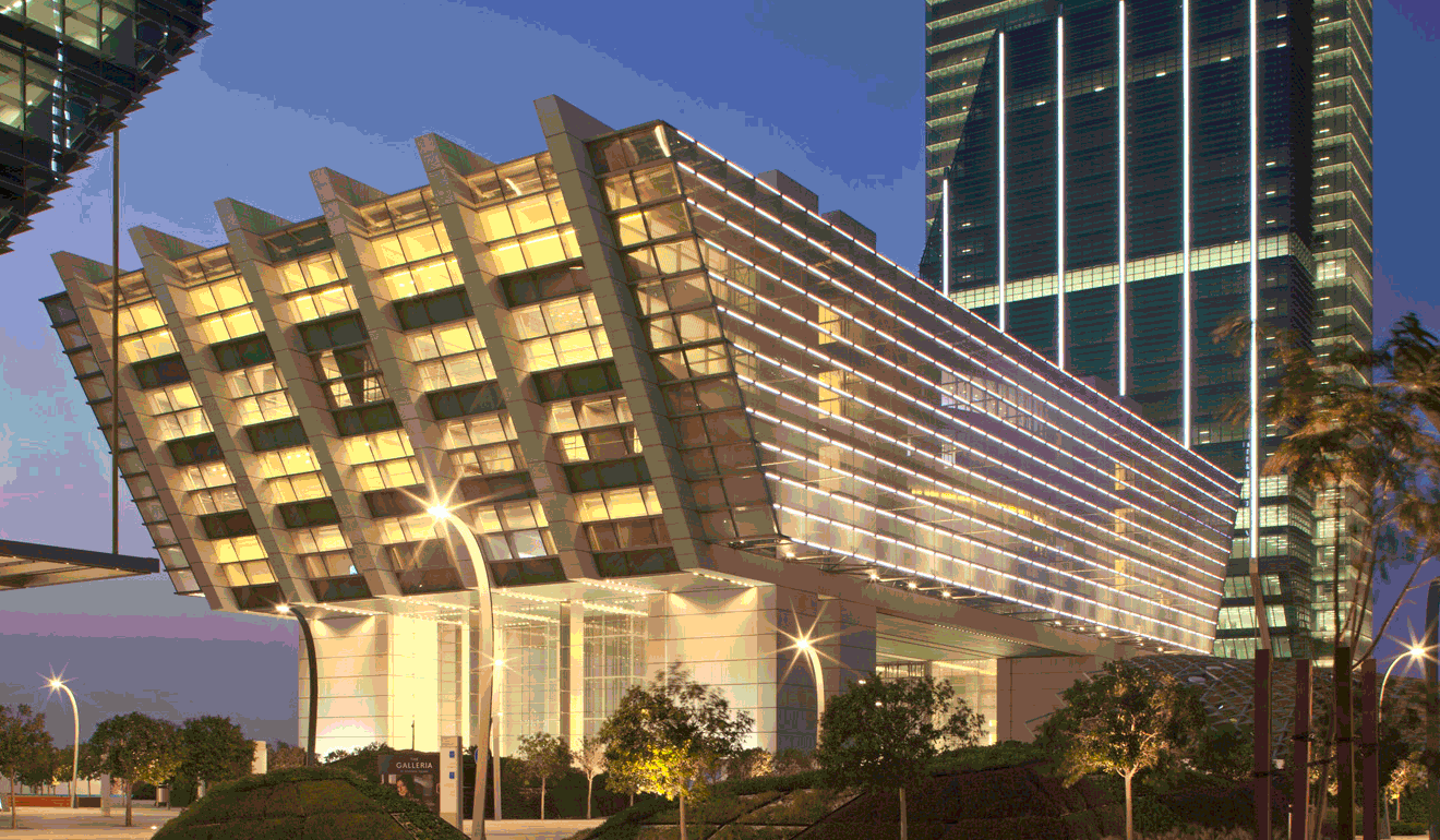 مركز أبوظبي العالمي يخفض رسوم الشركات