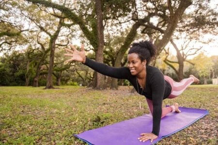 عضلات البطن للحماية من السقوط